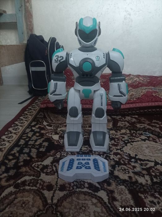 Робот продам недорого
