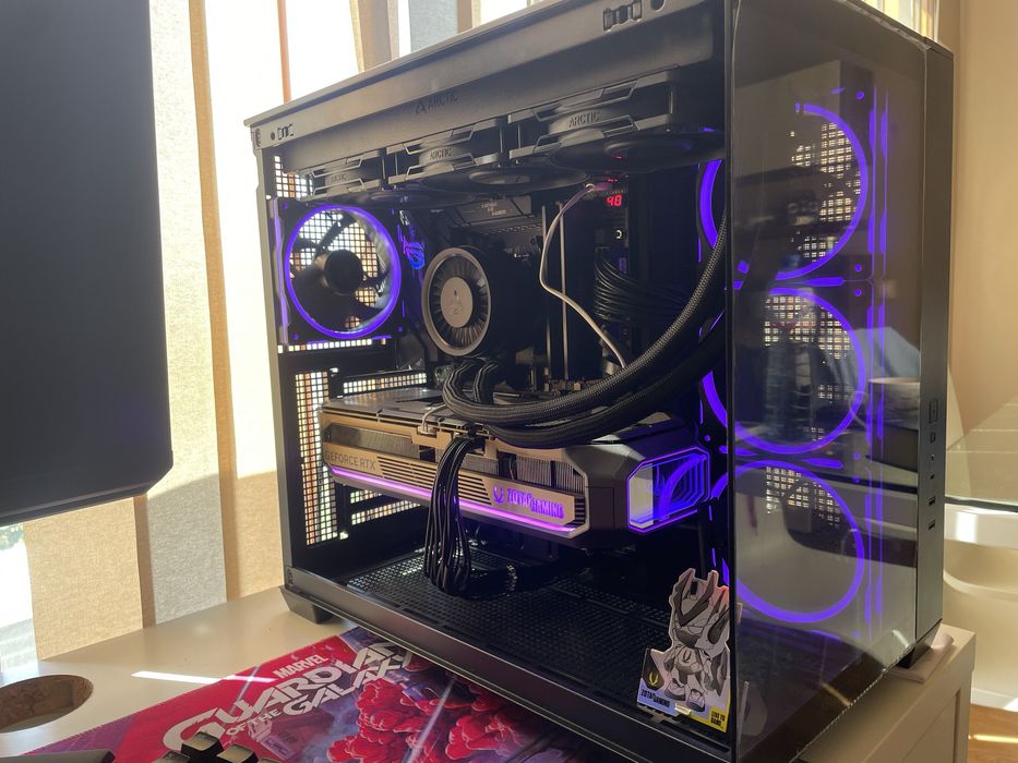 Геймърски компютър RTX 5080 / Ryzen 7 9800X3D / 4TB Gen5 / Гаранция