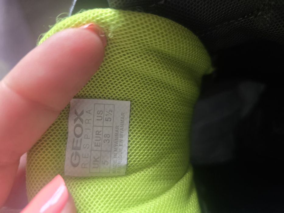 Ботуши Geox 38 номер