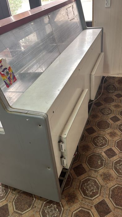 Холодильник почти новый