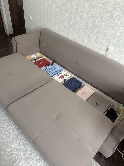 Диван б/у в отличном состоянии