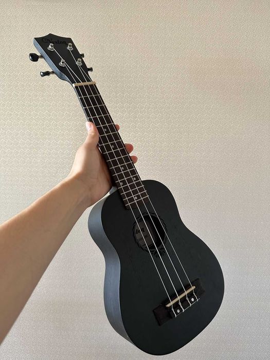 Продам укулеле сопрано