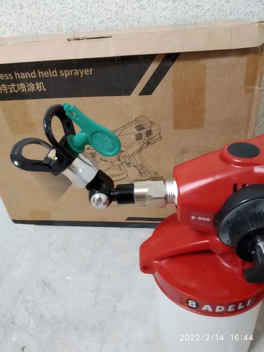 Краскораспылитель высокого давления.