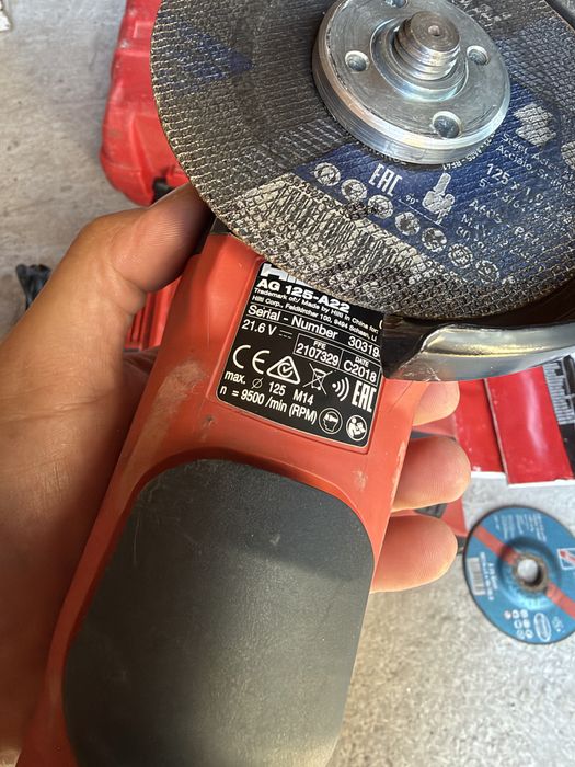 Hilti AG 125-A22 3х5,2Ah безчетков ъглошлайф
