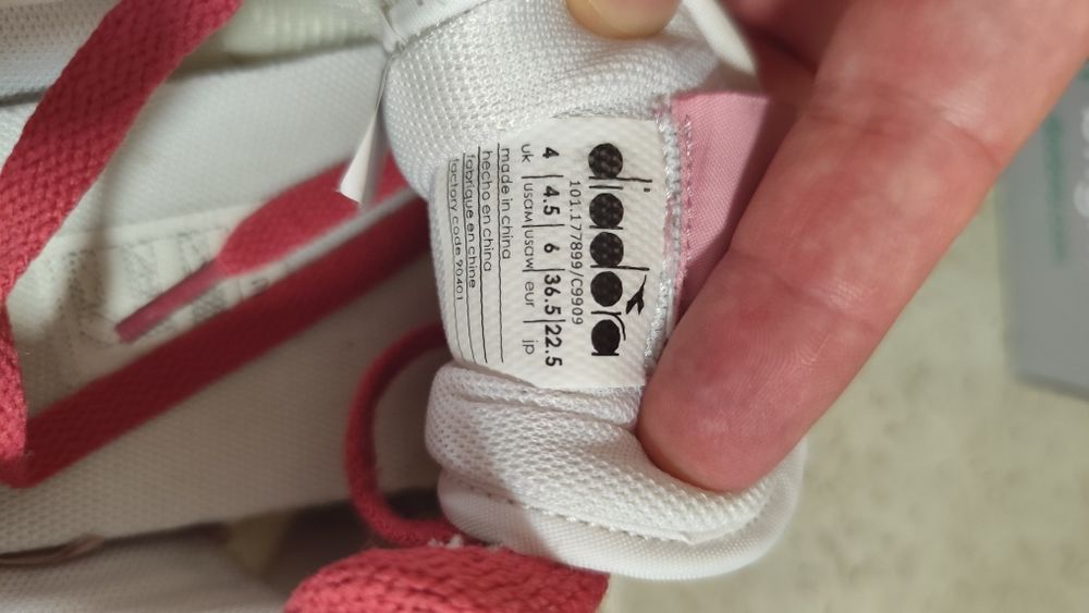 Дамски маратонки Diadora Simple run GS, номер 36.5