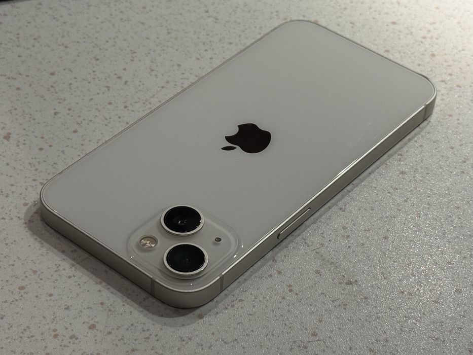 iPhone 13 128GB Starlight (бял) – Перфектен, 100% Батерия!