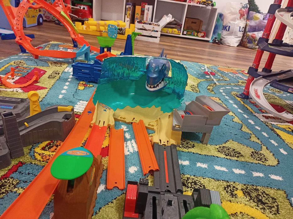 Hot wheels писти