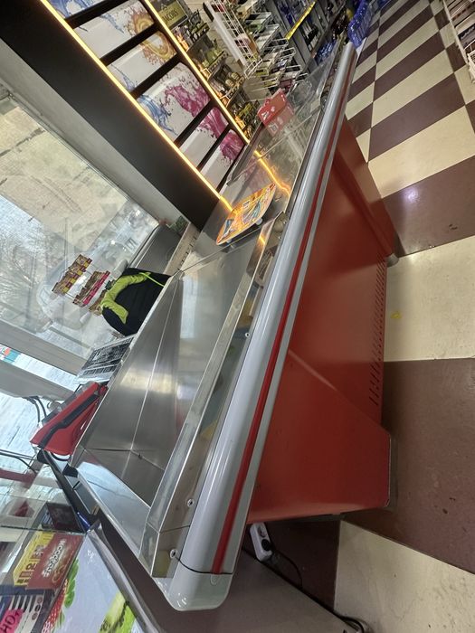 Продаю кассовый стол!