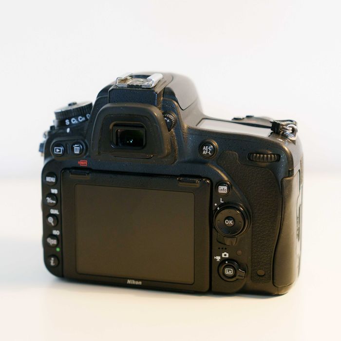 nikon f3 - Camere foto DSLR oferte online | OLX.ro