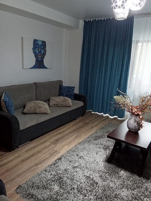 Vand apartament 2 camere