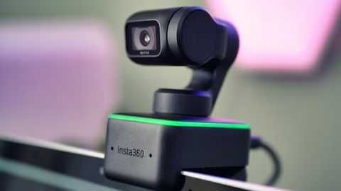 Webcam 4K cu Ai autotracking Insta 360 Link