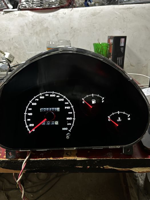 Matiz mx tablo sotiladi