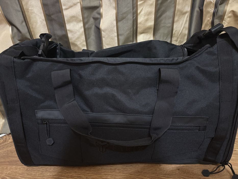 Vand Geantă GymBeam sport Ultimate Duffle Black - STRIX