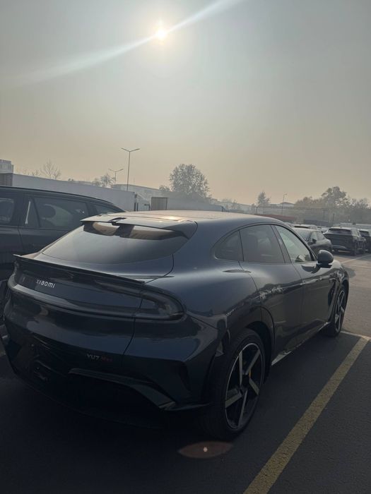 Xiaomi Yu7 синий (парламент) , с белым салоном в наличии