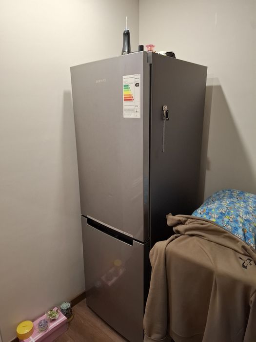 Продам холодильник Samsung