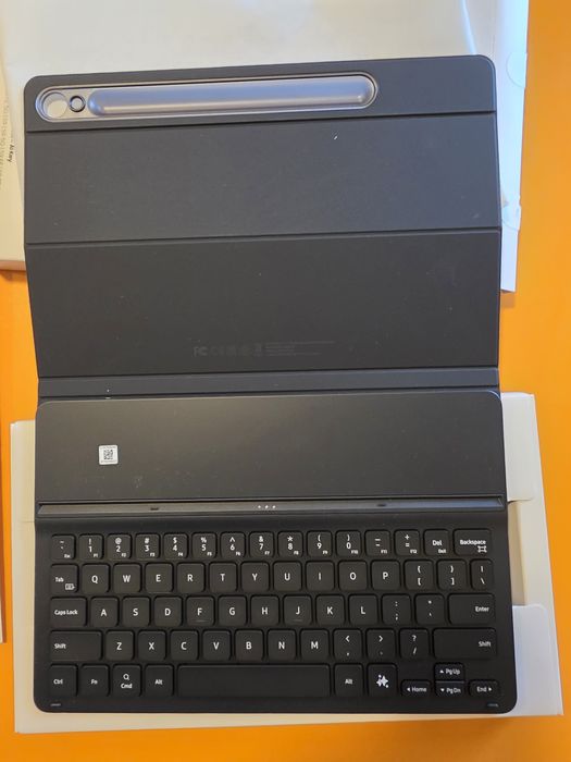 Husa Book Cover Keyboard AI, Samsung Galaxy Tab S10/S10FE/S9  open box