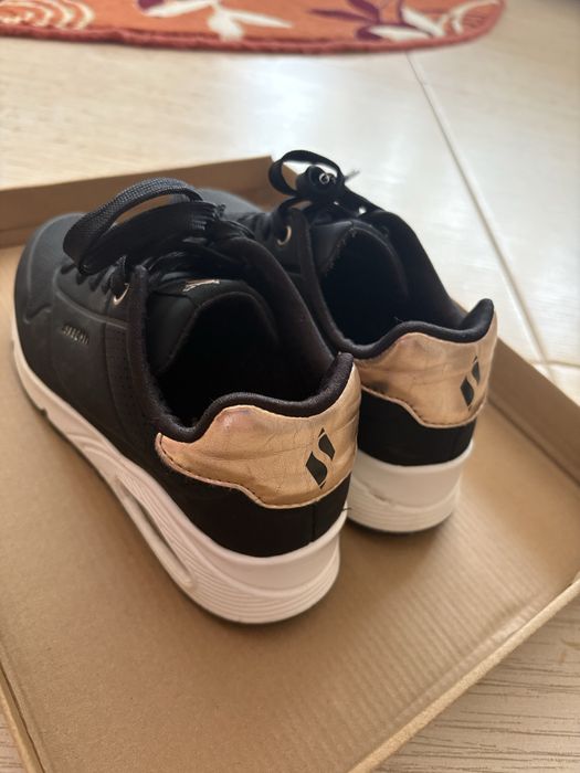 Маратонки Skechers