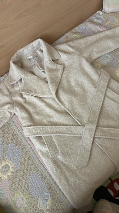 Ново палто AMISU