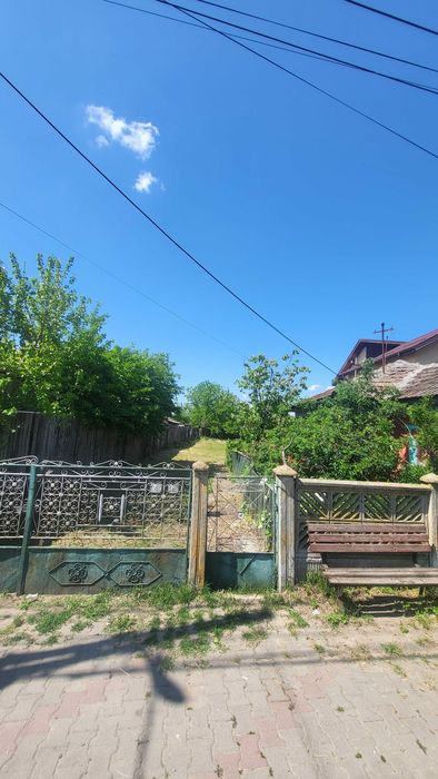 Casa batraneasca  cu teren si vie in comuna Baneasa, jud. Giurgiu - Strada Principala, DN 41