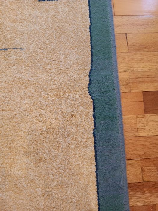 Килим в много добро състояние