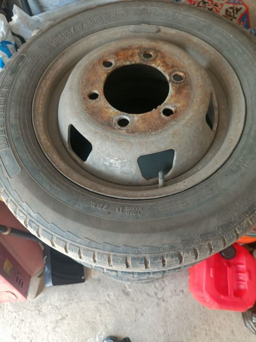 Продам диски с шинами на газель