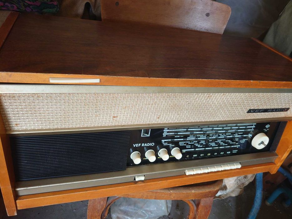радиоприемник  VEF