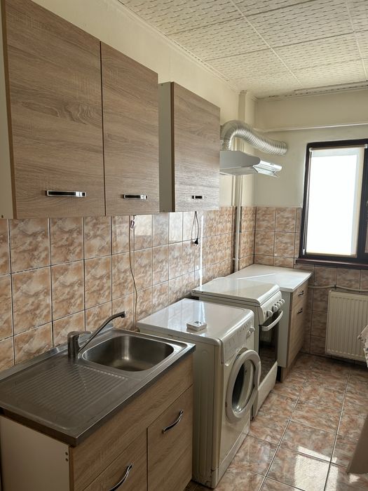 Inchirez apartament 2 camere decomandat