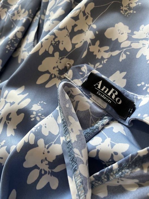 Продам красивое новое платье !