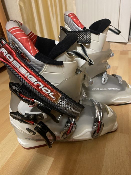 Горнолыжные ботинки Rossignol