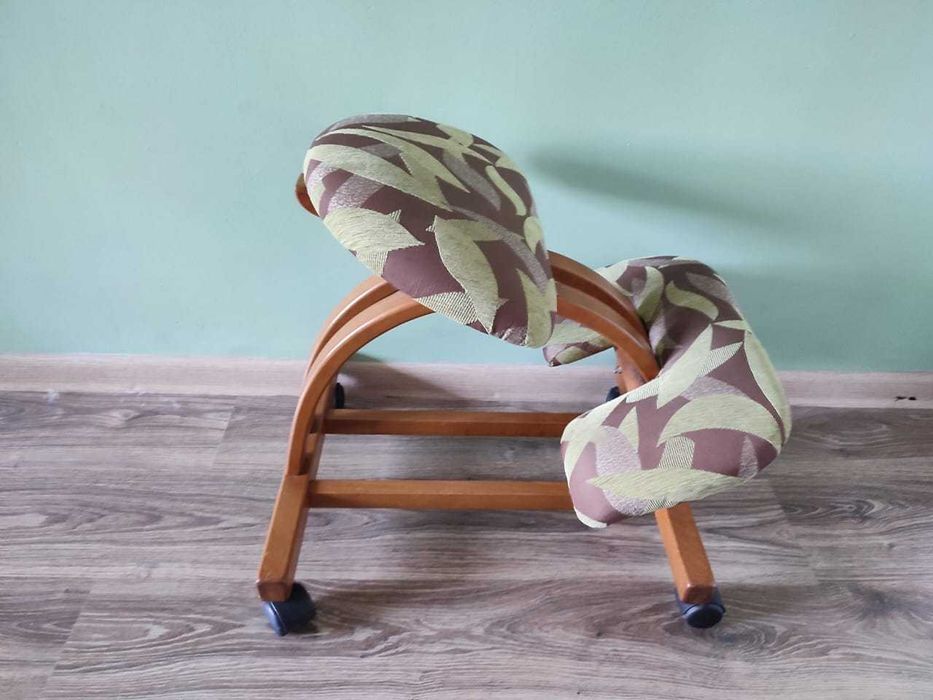 Стул ортопедический коленный