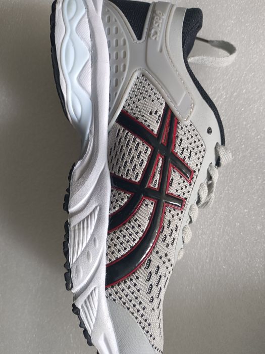 Есть новые кроссовки