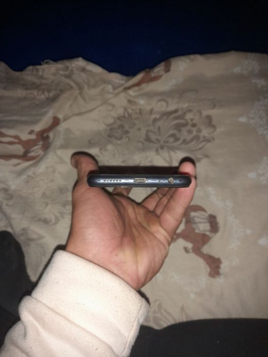 A22S 5G 6/128 holati idyal