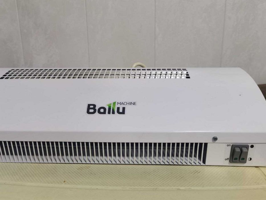 Продаётся тепловая завеса Ballu BHC-CE-3