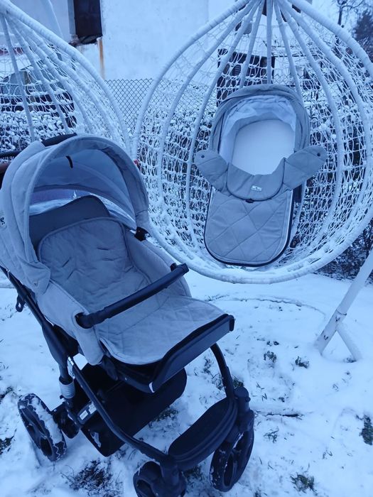 Количка Лорели Римини 2в1 и кошче за изписване Мони Поли.