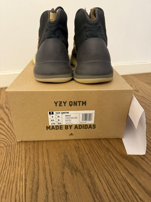 YeezyQNTM 42 2/3