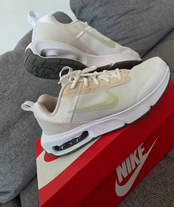 Маратонки airmax