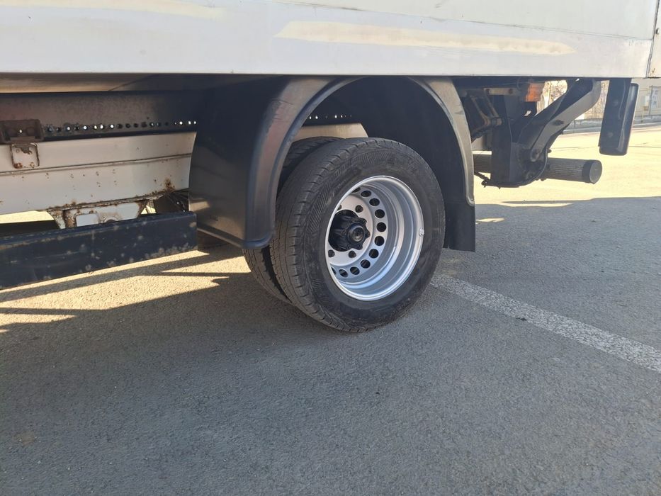 Mercedes sprinter cu lift