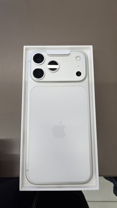 IPhone 17 pro max 512 гб