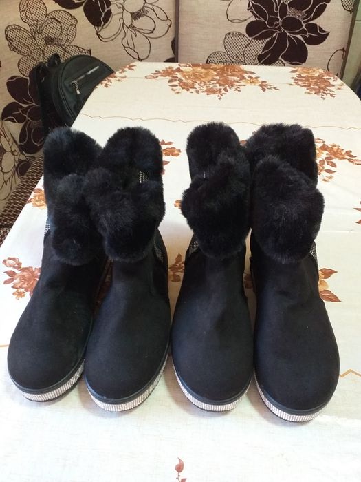 Ugg Mar 39 si 40 noi