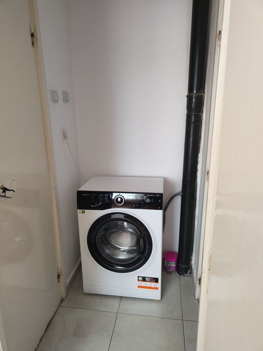 Închiriez apartament 2 camere semidecomandat
