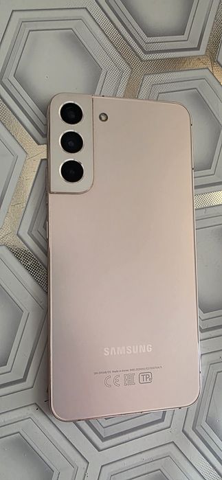 Продам самсунг с22 плюс