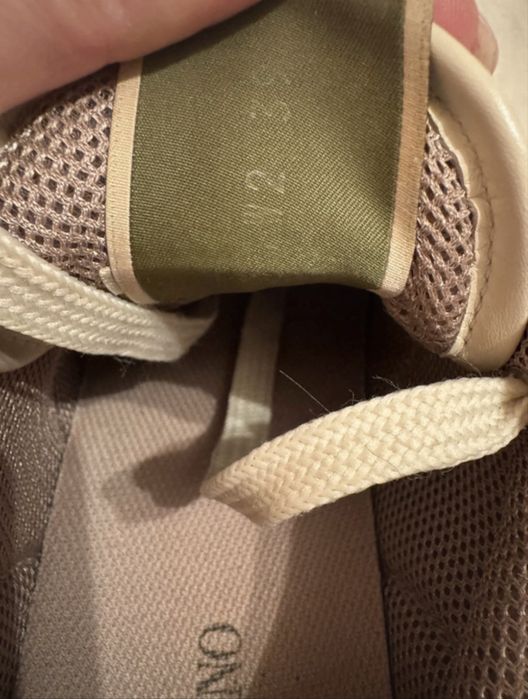 Adidasi Valentino marime 39 autentici
