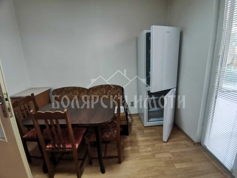 Дава се под наем Двустаен апартамент в Велико Търново, Център - 80 кв.м за 331.5 € - Снимка #4