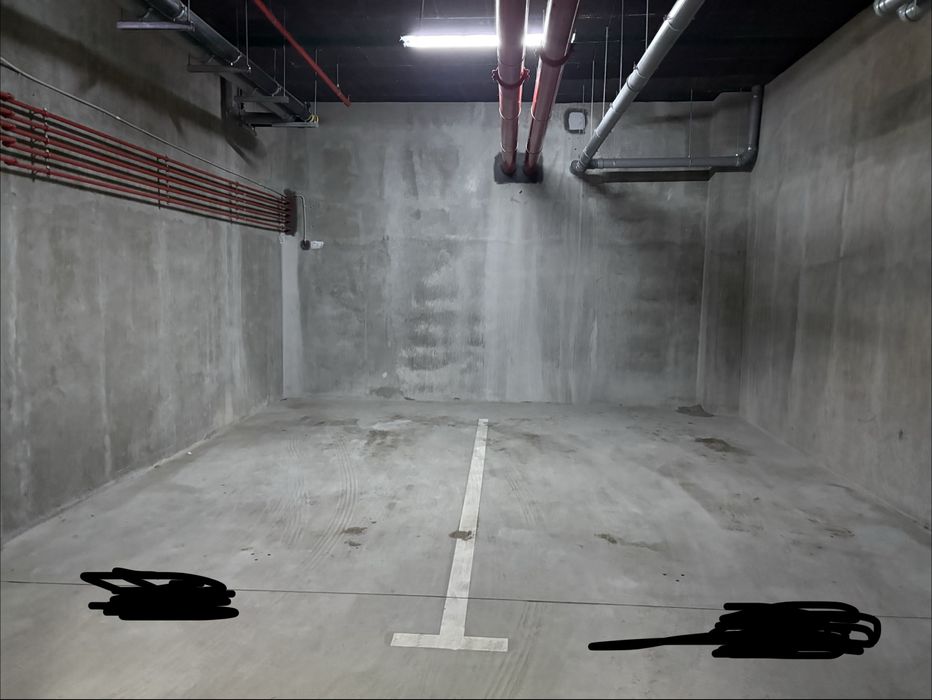 Inchiriez loc de parcare