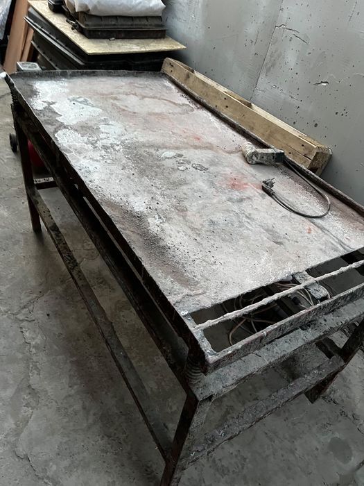 Брусчатка өндириси сатилады