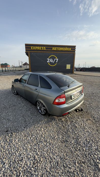 Приора продам 2172