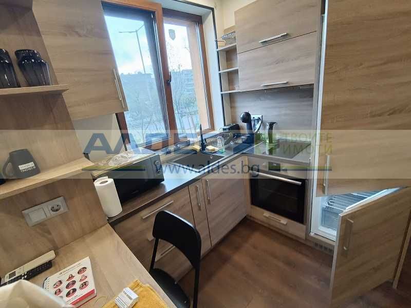 Дава се под наем Двустаен апартамент в София, Изток - 70 кв.м за 840 € - Снимка #3