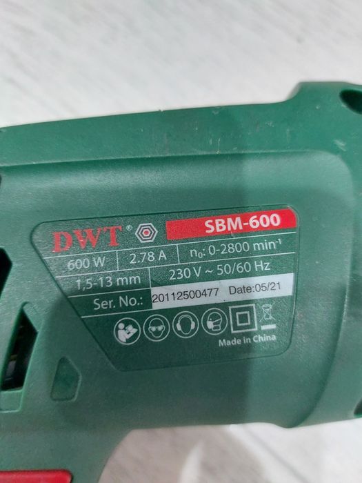 Ударная дрель DWT