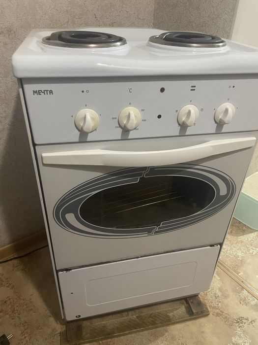 Продам Эл Плиту Мечта. 22000