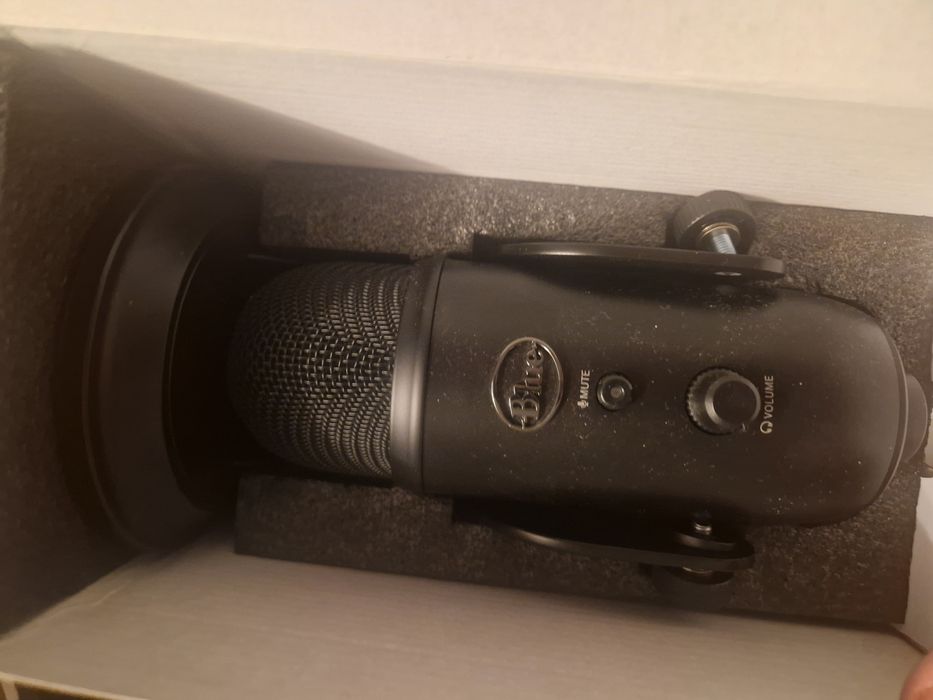 Microfon Blueyeti